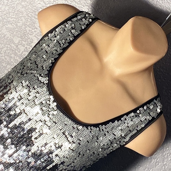 EXPRESS - NWT - dress: black & silver fading sequin ombré mini w lining - L - Picture 11 of 16